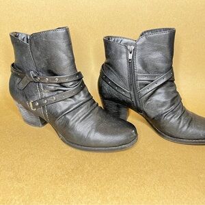 BareTrap “Roma” ankle boot